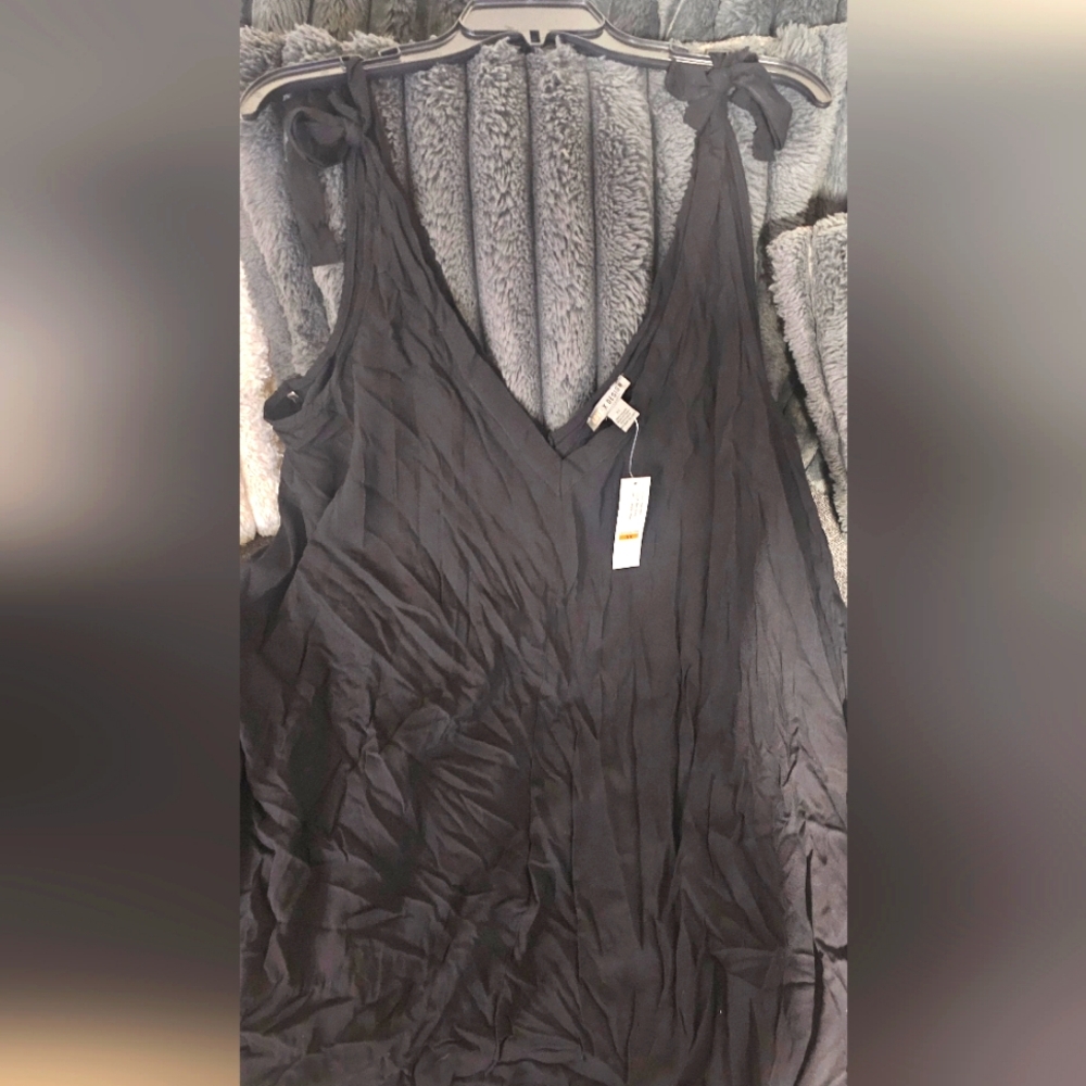 Love X Design Black Maxi Dress.